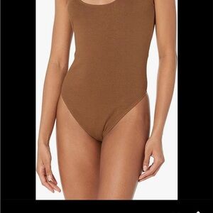 Vince nwot Brown Scoop Neck Bodysuit